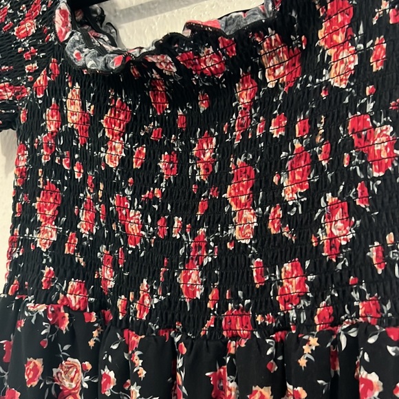 Dress - Picture 5 of 5